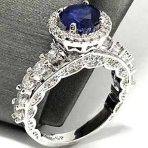 3.50 CTW Blue and Sapphire Ring
